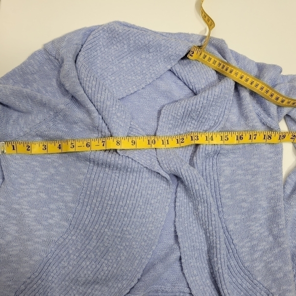Kenneth Cole NY Womens Light Blue Sweater in a Size Medium - Picture 12 of 13